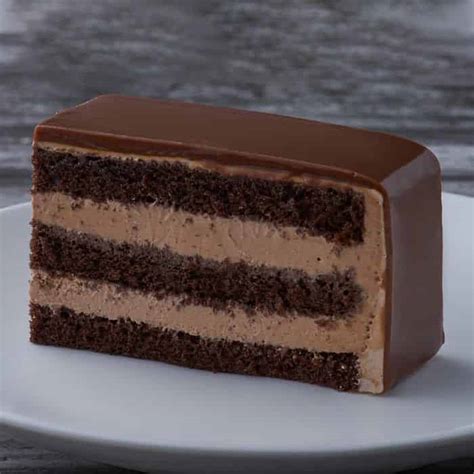 There is no true luv in dis world! Hangry this MCO? Chocolate Indulgence CheeseCake that YOU ...