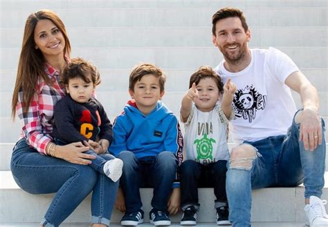 Las Nuevas Postales Familiares De Lionel Messi En Sus