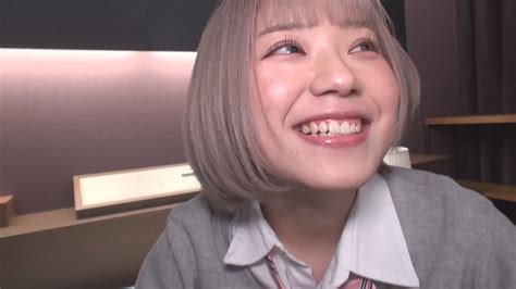 舌ピに金髪ボブのヤンチャな女子校生「るるちゃ。」「クリをいっぱい舐めて下さい･･･よろしくお願いします（ω）」 日本のアダルト動画