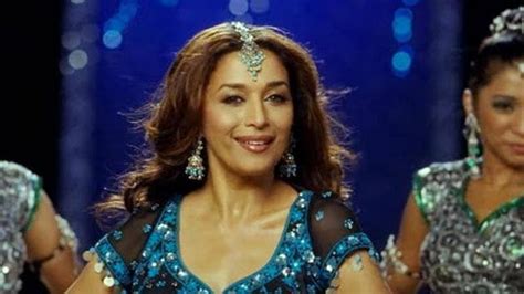 Happy Birthday Madhuri Dixit 15 Most Popular Songs Of The Dancing Diva Bollywood Hindustan