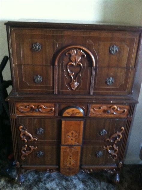 PLEASE HELP Identify This Antique Dresser. | My Antique Furniture ...