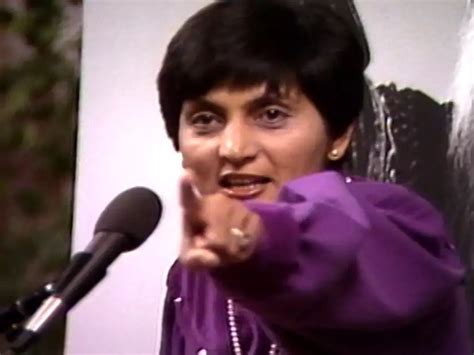 How The Directors Of Netflix S Wild Wild Country Unraveled The Morally Complex Story Behind A