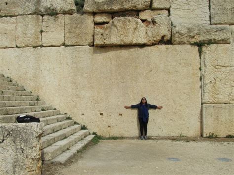 World S Largest Megalithic Stones At Baalbek In Lebanon Hidden Inca Tours Baalbek Ancient