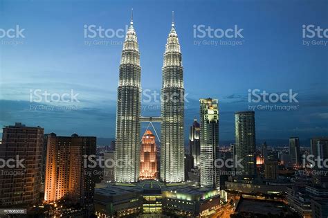 Petronas Twin Towers Kuala Lumpur Selangor Malaysia Skyline Dusk