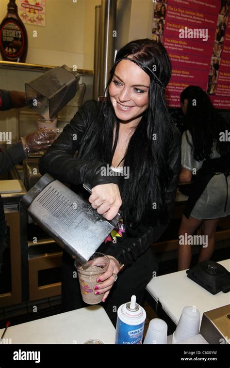 Lindsay Lohan Creates A Custom Milkshake To Auction Off For Charity At