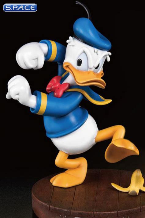 The happiest channel on earth. Donald Duck - Miracle Land Statue (Disney) - S.P.A.C.E ...