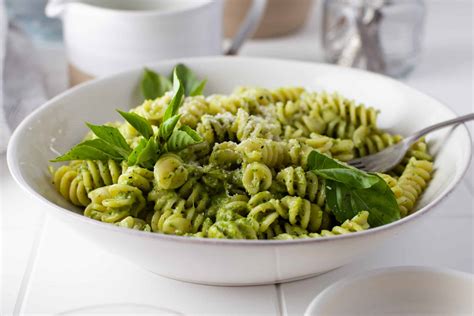 Creamy Avocado Pesto Pasta Marathons And Motivation