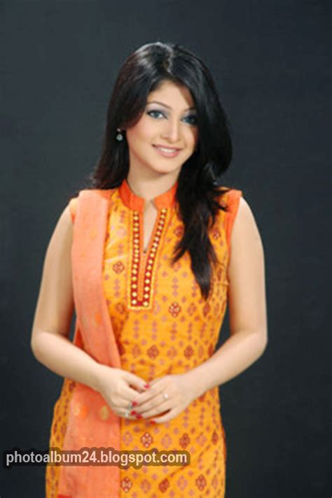 Bangladeshi Model And Tv Actress Sarika Sabrin