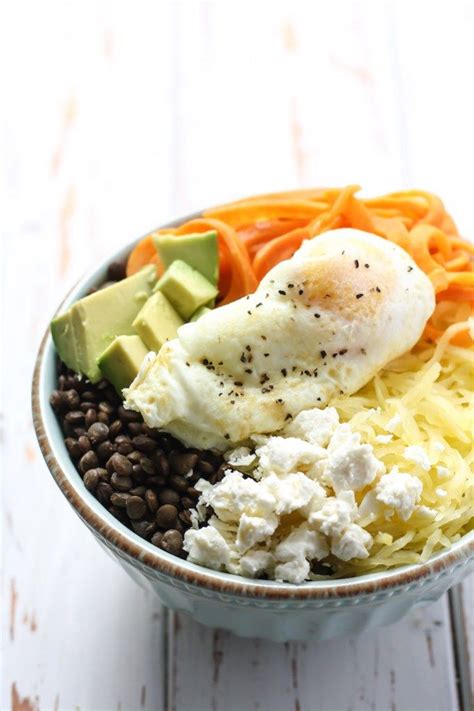 This Lentil Spaghetti Squash Breakfast Bowl Is A Great Way To Change Up