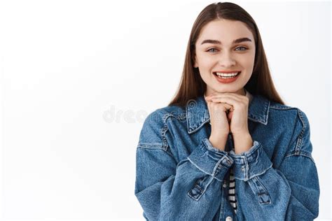 Close Up Of Excited Beauty Girl Holding Hands Under Face And Smiling Asking For Something Say