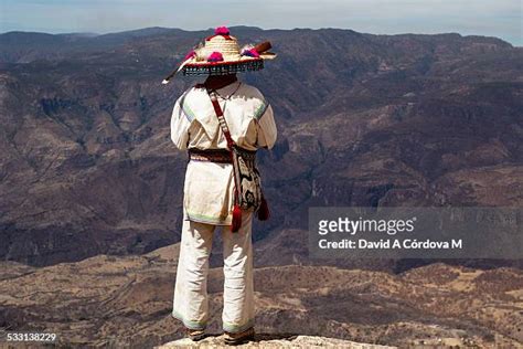Huichol Fotografías E Imágenes De Stock Getty Images