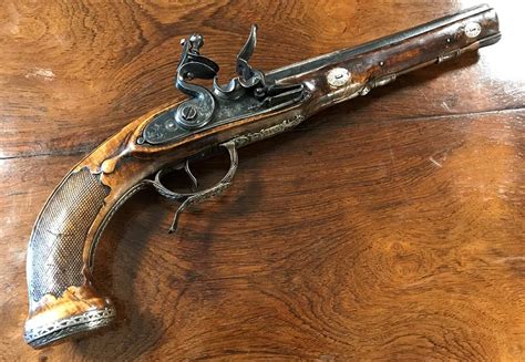 A Collectors Guide To Militaria Antique Guns Hemswell