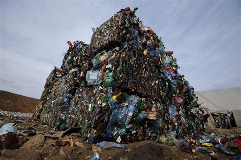 Worlds Plastic Waste Could Bury Manhattan 2 Miles Deep Orlando Sentinel