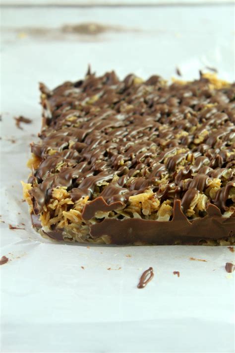 Prepare a 9×13 baking dish. Easy No-Bake Chocolate Oatmeal Bars | Recipe | Chocolate ...
