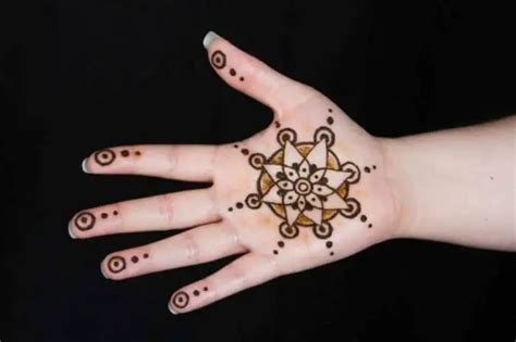 20 Cool Small Henna Designs Pictures 2020 Sheideas