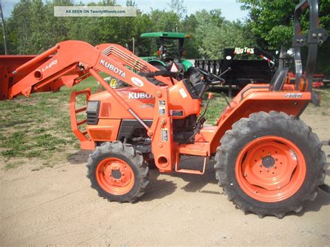 Kubota L2800 30hp 4x4 Loader Compact Tractor