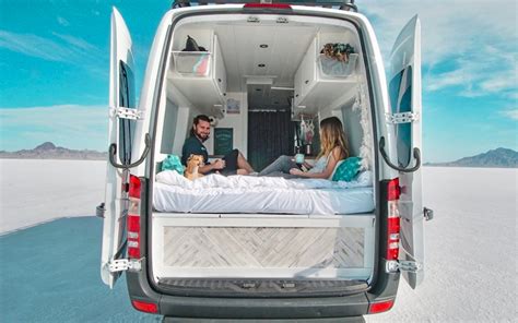 TRASFORMARE UN FURGONE IN CAMPER Vancoolers