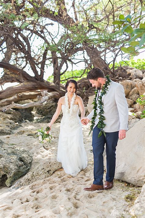 It is important to note that some go here to take a look at their oahu beach wedding venues and everything they provide. Oahu Venue Wedding 0016 1 - Simple Oahu Wedding