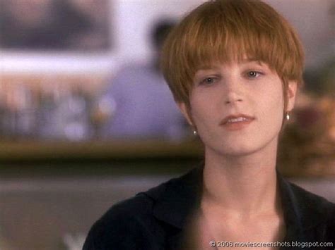You may be able to guess the end from the first five minutes, but that doesn't make it any less enthralling, and it should certainly win a few plaudits for the most ingenious use of a stiletto heel in a movie. Vagebond's Movie ScreenShots: Single White Female (1992)