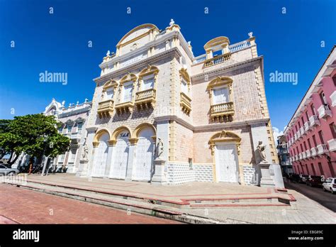 Teatro Heredia Cartagena De Indias Colombia Stock Photo Alamy