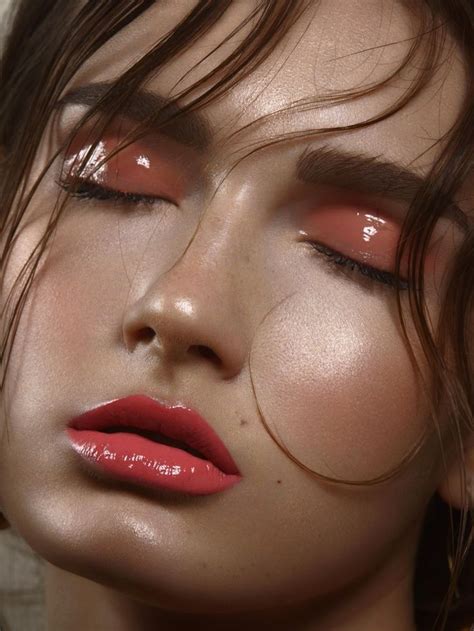 The 25 Best High Fashion Makeup Ideas On Pinterest High