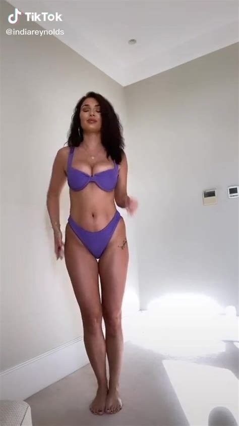 India Reynolds Bouncing In Bikinis Porn Gif Video Nezyda Com