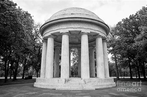 The District Of Columbia War Memorial Washington Dc Usa