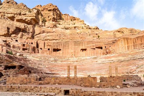 How To Visit Petra In Jordan Plus Some Petra History