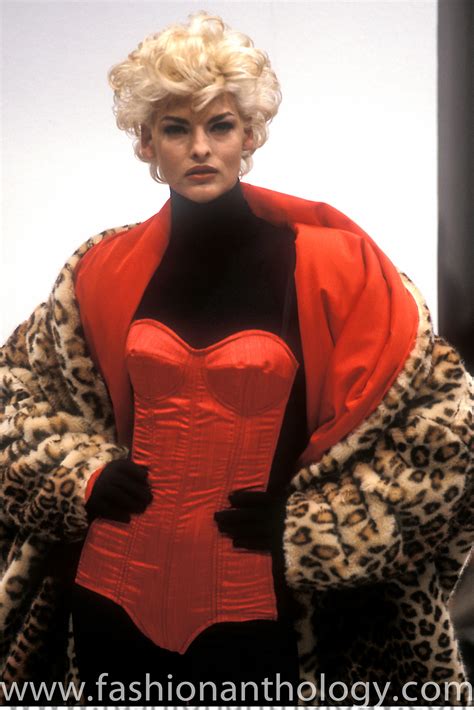 Linda Evangelista Dolceandgabbana Winter 1991 The Fashion Anthology Blog