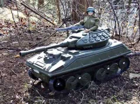 Joe is one of the most popular action figure lines in the world. GI Joe - Armoured Tank - YouTube
