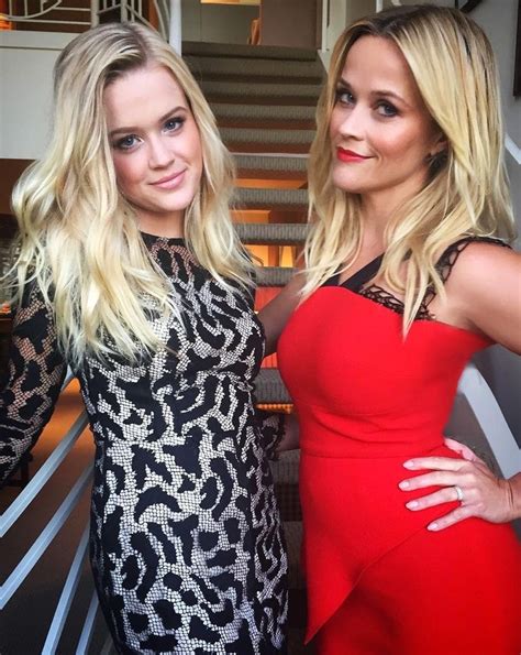 Sexy Celebs And Hot Models On Twitter Rt Rockingwelsh Reese Witherspoon And Ava Phillippe