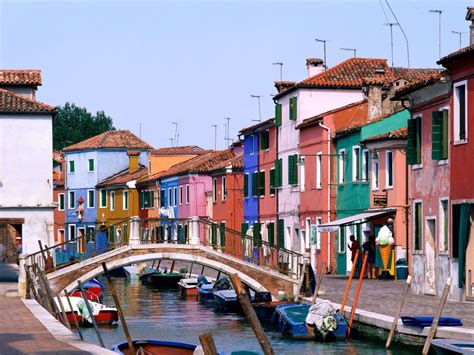 The Most Colorful Cities In The World 10 Days In Italy Venice Italy
