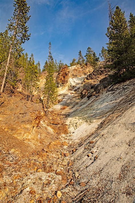 Sulphur Lake Hoodoo Adjacent To The Thermally Bleached Vol Flickr