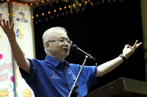 Its minister, datuk seri wee ka siong said the preliminary report would be sent to the land public. Wee Ka Siong takes DAP to task over about-turn on Dr M ...