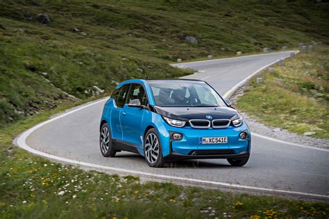 Bmw i3 94ah (with range extender). photo BMW I3 94 Ah berline 2016 - Motorlegend.com