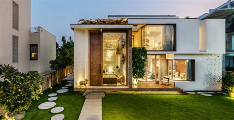 Grand Meets Green In A Stunning Residence By Na Architects Lh Mag