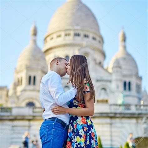 Romantic Couple On Montmartre Stock Photo By ©encrier 78816422