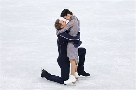 Which Pairs Figure Skaters Are Dating On Team Usa Ice Skating Couples At The Beijing Olympics