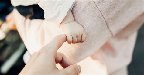 Why You Should Let A Stranger Touch Your Baby Parent Life Network