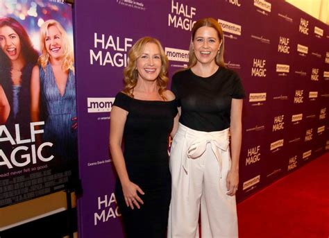 Jenna Fischer And Angela Kinsey To Launch New Podcast About The Office