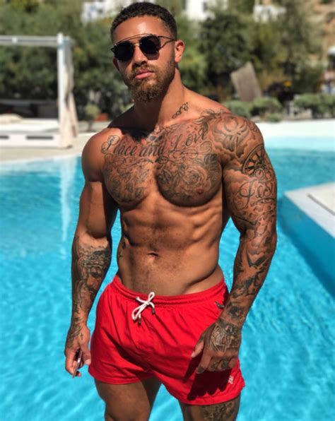 Men det hele sluttede brat. A star of MTV's Ex on The Beach is coming to a Gloucester ...