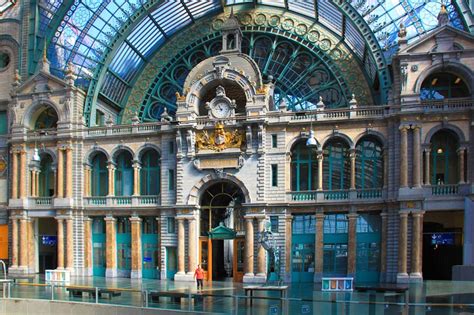 The station is operated by the national railway company of belg. Europe's 5 Most Beautiful Train Stations - Rus Tourism News