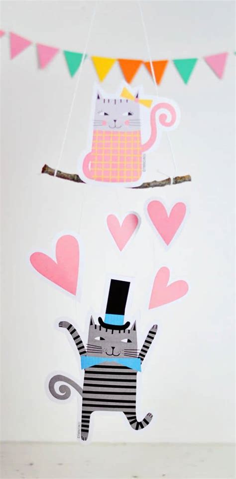Cats are the most popular pets in the world after the fishes, but before the dogs. CUTE VALENTINE CAT MOBILE WITH FREE PRINTABLE