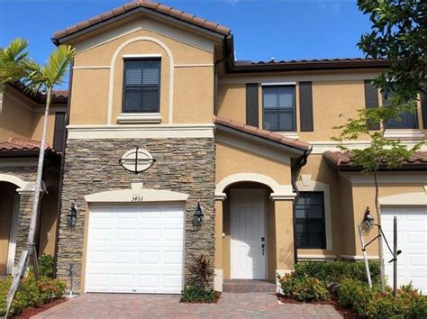 Spacious 5 bedroom house for rent in north town homes. Houses For Rent in Hialeah FL - 106 Homes | Zillow