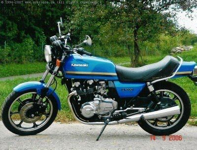 Selain jadi motor koleksian, binter merzy sering dijadikan basis motor kustom. Binter Kawasaki GTO 125 cc King Antik | Gambar Modifikasi Motor Antik