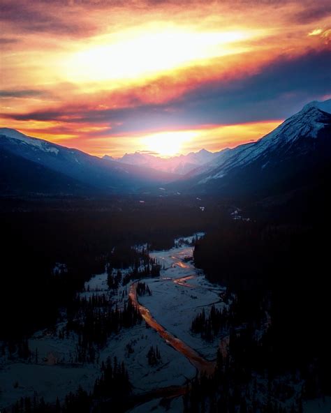 Sunsets From Mount Robson Provincial Park Bc Canada Oc 2330x2912