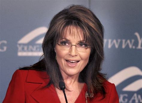 Sarah Palin Issues Statement On Fake Facebook Page Which Is Now