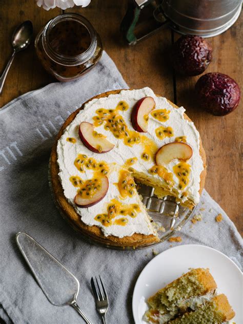 It's delightfully moist, delicious, and intoxicating! White Peach & Passionfruit Sponge Cake (With images ...