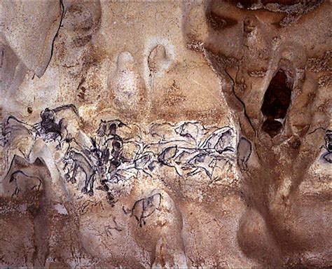 Grotte Chauvet French Cave Home To Early Drawings Wins World Heritage