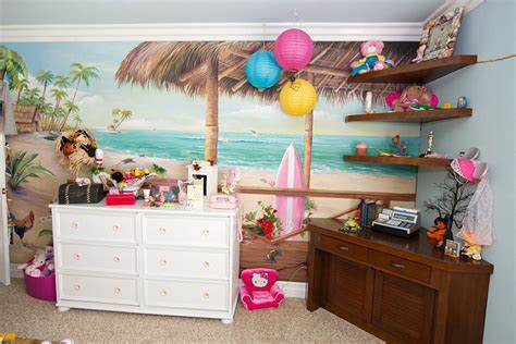 It can be a real struggle finding those unique tropical decor pieces that set your home apart from the rest. 20 Kids' Bedrooms That Usher in a Fun Tropical Twist!